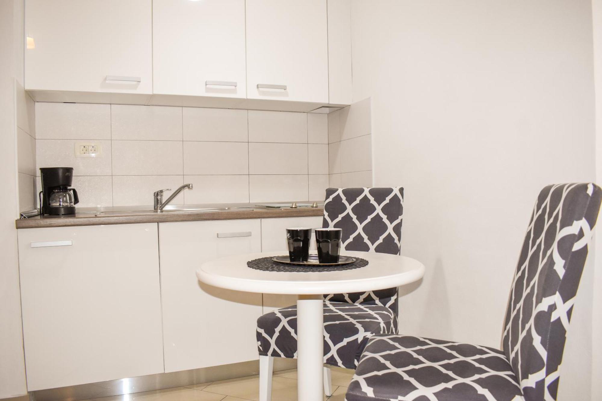Apartmani Amra 노비비노돌스키 외부 사진
